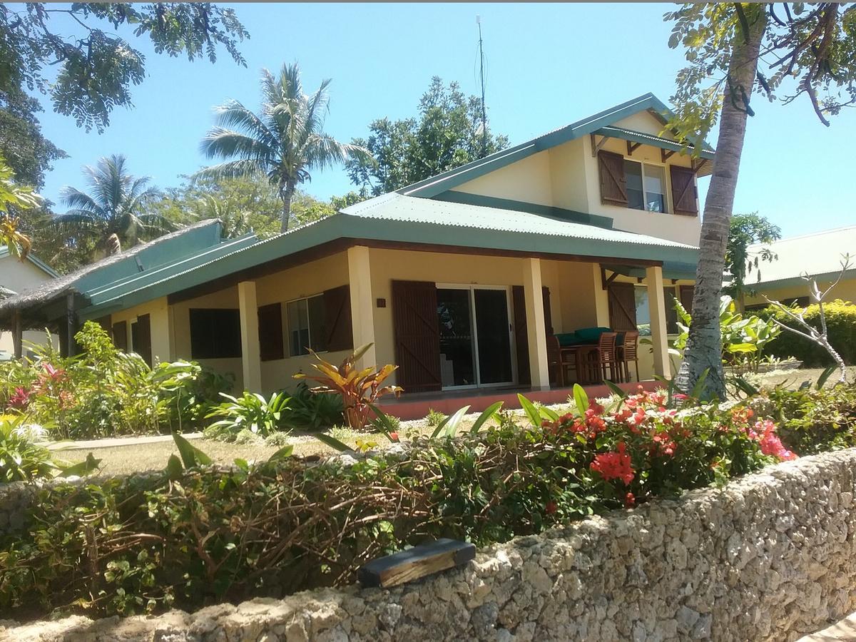 Poppy'S On The Lagoon Port Vila Exterior foto